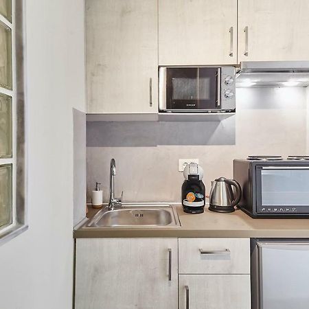 Explore Athens From An Uber-Central Studio! エクステリア 写真
